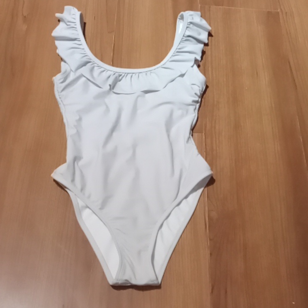 EUC " Sugar Coast" white ruffle 1 pc. Swimsuit